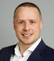 Unser Kunde Christian Hecht von der Firma Director Global Operations VOITH bei Dr. Ing. Thomas Löbel von Ingenieurshelden